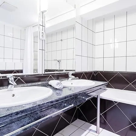 Six Seasons - Penthouse Budapest