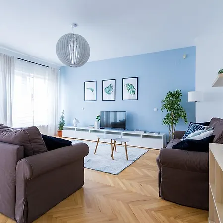 Six Seasons - Penthouse * Budapest