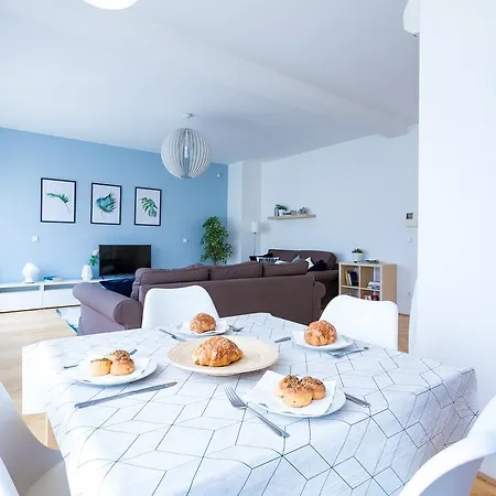 Six Seasons - Penthouse Apartment Budapest