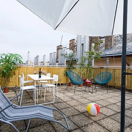 Six Seasons - Penthouse Apartment *